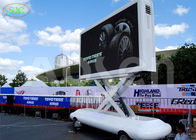 το υπαίθριο οδηγημένο κινητό ψηφιακό ρυμουλκό σημαδιών διαφήμισης lR1G1B p4.81, φορτηγό που τοποθετήθηκε οδήγησε την επίδειξη