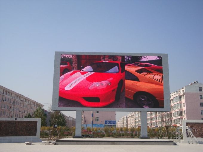 ο υπαίθριος τηλεοπτικός τοίχος που διαφημίζει το πλήρες χρώμα P10 οδήγησε επίδειξης οθόνης την οδηγημένη τηλεοπτική πινάκων σημαδιών οθόνη 3 τοίχων επιτροπής τηλεοπτική
