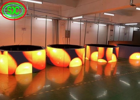 Εσωτερική κρεμασμένη οθόνη LED ενοικίασης Smd, P2 πλήρης χρωματική LED πινακίδα 3 χρόνια εγγύηση