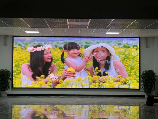 Οθόνη ενοικίασης Ultra HD Μικρή πλάκα P2.5 LED οθόνη με θήκη αλουμινίου 480x480mm