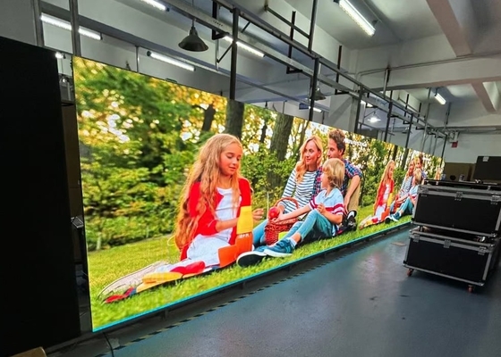 Μεταλλική πλήρης χρώσης οθόνη LED SMD2121 P4 εσωτερικής ενοικίασης για συναυλίες