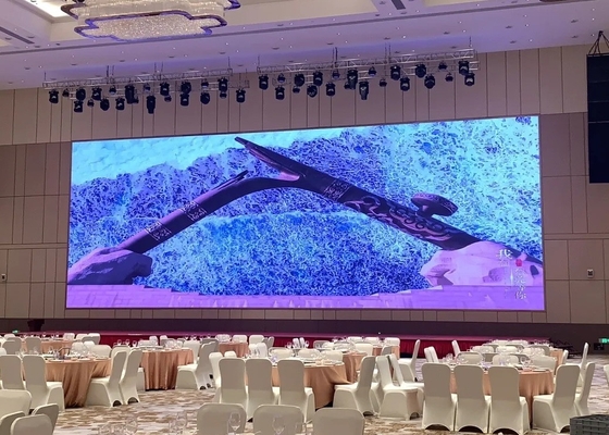 Full Color HD LED Billboard P4 DC5V Εξωτερικό Στάδιο Εμπορική εφαρμογή εκκίνησης