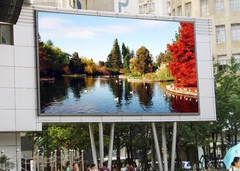 Καλή τιμή Μονάδα ενοικίασης/σταθερής εγκατάστασης εξωτερικού χύτευσης αλουμινίου P5 HD 960*960mm LED Μεγάλη οθόνη για φωτογραφικές και βιντεοδιαφημίσεις σε απευθείας σύνδεση