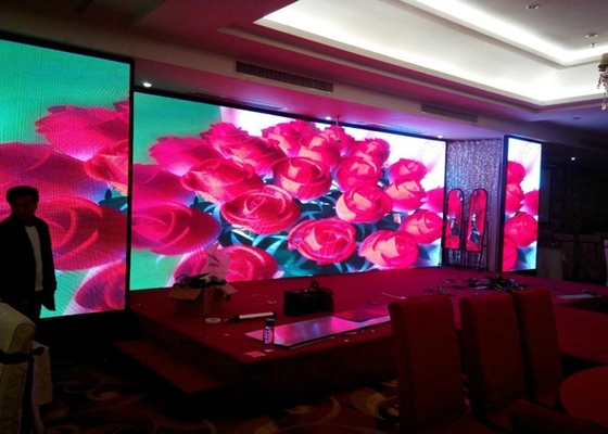 Προσαρμόσιμη οθόνη ενοικίασης RGB εσωτερική οθόνη LED πλήρους χρώματος HD Οθόνη LED ενοικίασης P4