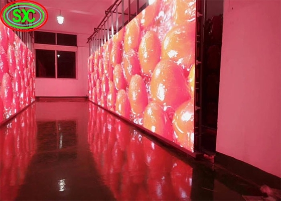 Π5 SMD εσωτερική πλήρης χρώσης οθόνη LED ενοικίασης για γήπεδο ποδοσφαίρου 64x32 Dot Matrix / φιλική προς το περιβάλλον