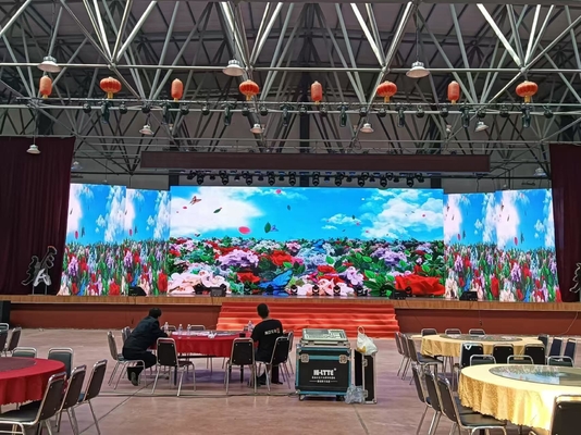 Smd2121 Εξωτερική οθόνη LED από αλουμίνιο με πεταμένο χάλυβα με πλήρες χρώμα 16 bit γκρίζες κλίμακες 3 χρόνια εγγύηση