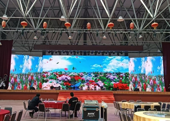 Κίνα P6 SMD Full Color Indoor Rental LED Display Screen για εμπορικό κέντρο