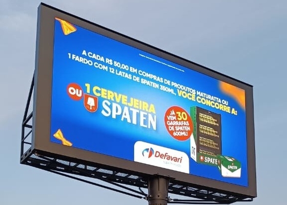 Ενοικίαση Πλήρης χρώσης κρεμασμένη οθόνη LED P8 εξωτερική αδιάβροχη IP65 DC5V 32 * 16 ανάλυση