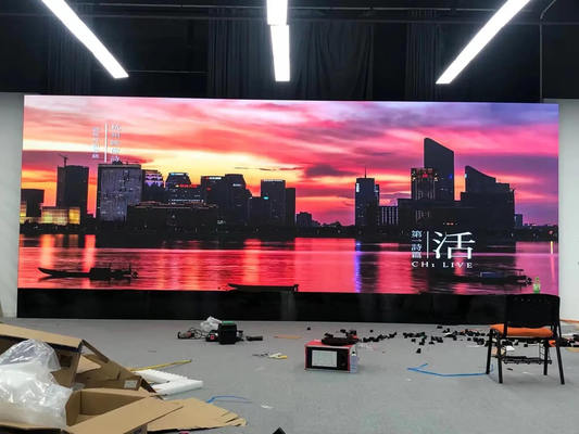 P2.5 Μεγάλη εσωτερική οθόνη LED HD πλήρους χρώματος για ενοικίαση φωτεινότητα 2500nits 160000/sqm