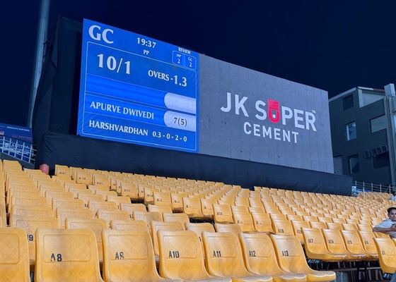 LED SMD 3 In 1 Διαφημιστική τοιχοπετρώα, P4.81 Εμπορική καθαρή πλήρης χρωματική ανάλυση 52 * 52 HD Chip 1/13 Scan