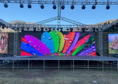 P2.5 Εξωτερική οθόνη LED υψηλής ευκρίνειας σε πλήρες χρώμα ενοικίασης 160000 πυκνότητα εικονοστοιχείων 640*640MM Μέγεθος κουτιού