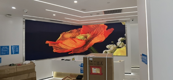 3840Hz Υψηλή ανανέωση εσωτερική πλήρης χρωματική οθόνη LED P2.5 2121 Μέγεθος λαμπτήρα για εσωτερική διαφήμιση με απόσταση θέασης ≥ 0,5m