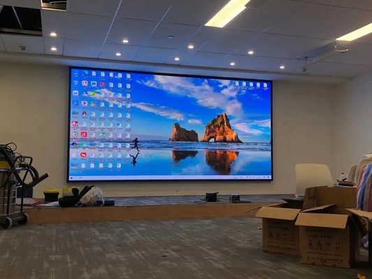 Εσωτερική οθόνη βίντεο LED SMD με ανάλυση 96 * 96dots και 50000 ώρες ζωής προηγμένης τεχνολογίας