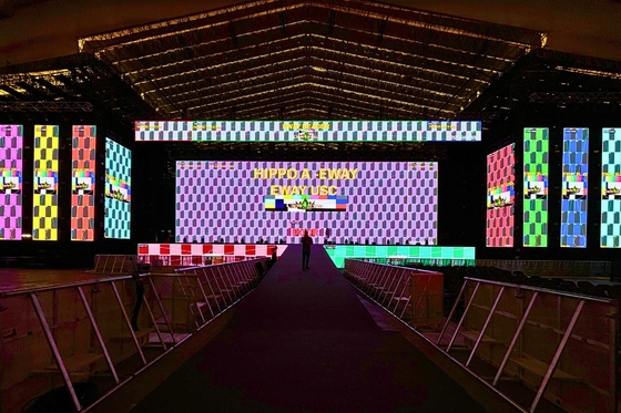 P3.91 Εξωτερική ενοικίαση Αλουμινίου RGB LED Display LED Wall NOVA System