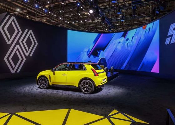 Μεγάλη ευέλικτη εξωτερική οθόνη LED P2.5 χωρίς ψηφιδωτά, διαφημιστικά LED πίνακες με ηλεκτρονική πινακίδα