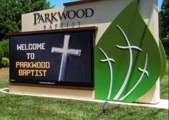 Αδιάβροχη διαφημιστική οθόνη LED P8 εξωτερικό πλήρες χρώμα 1/4 λειτουργία σάρωσης HD