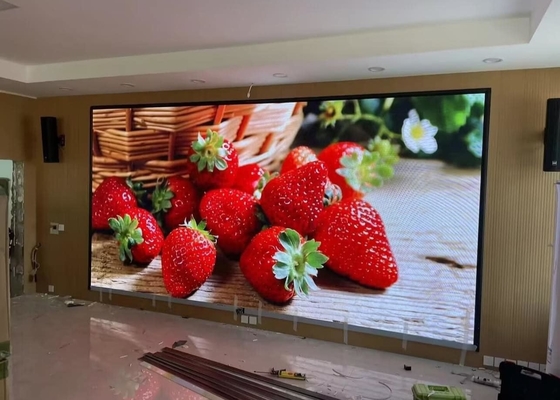 Σταθερή σκηνή εσωτερικό Full Color HD 4K P3 Die-Cast Αλουμίνιο LED οθόνη πυκνότητα των Pixel 62500/sqm