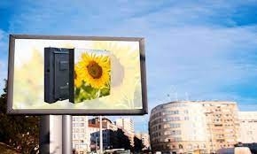 Αναβαθμίστε τη στρατηγική διαφήμισης σας με εξωτερικές διαφημιστικές πινακίδες LED ανανεωτικό ρυθμό 3840HZ γωνία θέασης 120 ° / 60 °
