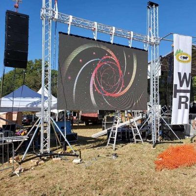 438Watt/m2 μέση κατανάλωση ενοικίαση LED οθόνη με 500*500mm μέγεθος οθόνης και διάμετρος ντουλάπι