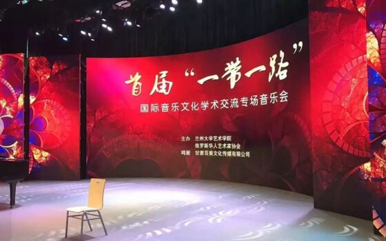 Εικονικές οθόνες LED με υψηλή φωτεινότητα και εύκολη εγκατάσταση κατάλληλες για συναυλίες, εκδηλώσεις και εφαρμογές ενοικίασης