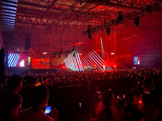 Εικονικές οθόνες LED με μέγεθος μονάδας 250 × 250 χιλιοστών και γρήγορη εγκατάσταση κατάλληλες για εξωτερική διαφήμιση και εκδηλώσεις