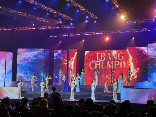 Εικονικές οθόνες LED με μέγεθος μονάδας 250 × 250 χιλιοστών και γρήγορη εγκατάσταση κατάλληλες για εξωτερική διαφήμιση και εκδηλώσεις