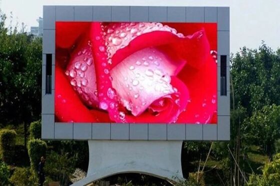 Εξωτερική p10Full Color LED οθόνη με υψηλό ποσοστό ανανέωσης 3840 για εξωτερική πινακίδα ντουλάπι μεγέθους 960x960