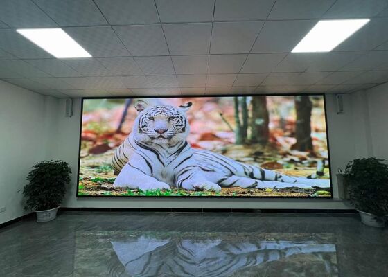μικρή οθόνη LED με pixel pitch P2 640x640 με ρυθμό ανανέωσης 3840, οθόνη LED πλήρους χρώματος