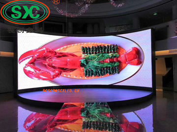 SMD Curved διαφημιστικές οθόνες LED 3,91mm Pixel Pitch 25 Wattled διαφημιστική οθόνη