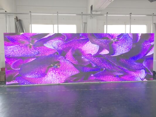 Διάσκεψη Υψηλής Ανάλυσης Εσωτερική Οθόνη LED Video COB HD P2.5 1R1G1B εσωτερική έγχρωμη οθόνη led