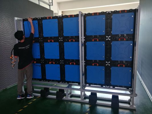 Καλή τιμή Η εσωτερική οθόνη 640x640mm ενοικίου P5 οθόνη αργιλίου ψηφιακής επίδειξης οδήγησε τον τοίχο οθόνης των τηλεοπτικών οδηγήσεων πινάκων σημαδιών σε απευθείας σύνδεση