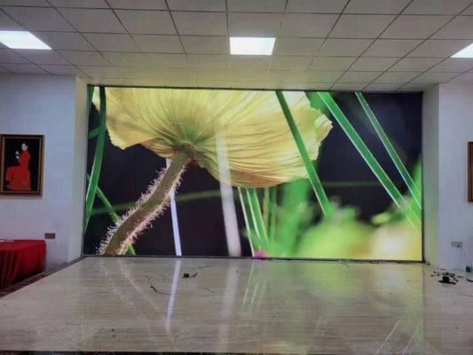 P2.5 εσωτερική οθόνη οθόνης με LED High Refresh Rate Διαφημιστικές οθόνες 640x640mm για τοίχο διαφημίσεων, 3840 refresh rate, υποστήριξη καμπυλωμένου σχεδιασμού