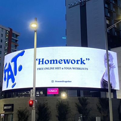 Τα P10 ip65 στεγανοποιούν την οπίσθια υπηρεσιών ανοικτή οδηγημένη επιτροπή 320* 160mm επίδειξης οθόνης γραφείων p10 υπαίθρια πλήρη οδηγημένη χρώμα για το adverti