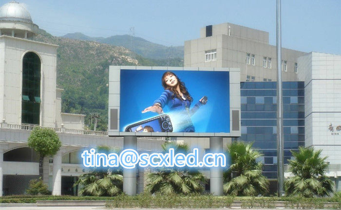 Εξωτερική LED οθόνη P10, απόσταση pixel 10mm, φωτεινότητα 5000cd/m2