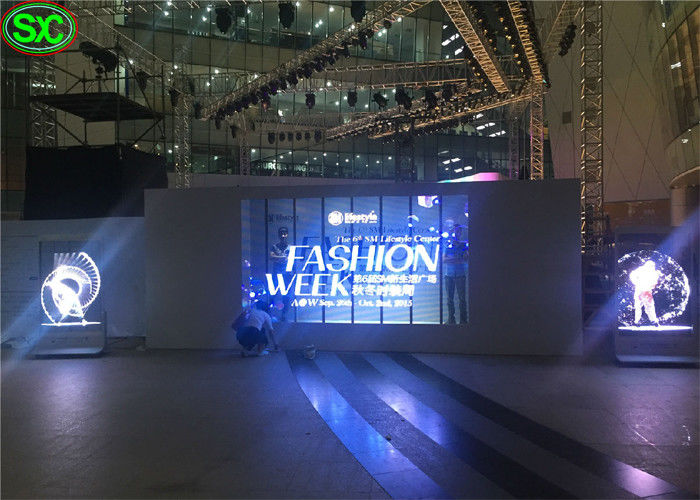 P12mm των ιδιαίτερα οθόνη διαφανών οδηγήσεων για τον τοίχο γυαλιού καταστημάτων αυτοκινήτων, DC5V60A