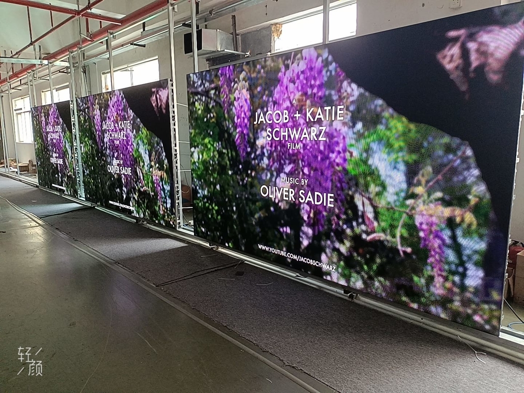 Μικρό Pixel P2.5 HD εσωτερική οθόνη LED διαφήμιση Αδιάβροχο συνηθισμένο χάλυβα