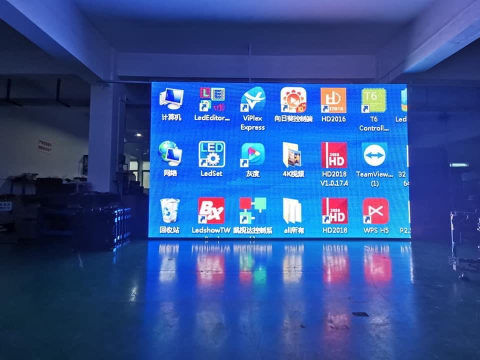 Υψηλή φωτεινότητα πλήρης χρώσης LED οθόνη οθόνης P2 640x640mm ενοικίαση εσωτερική οθόνη διαφήμισης LED για εκκλησίες