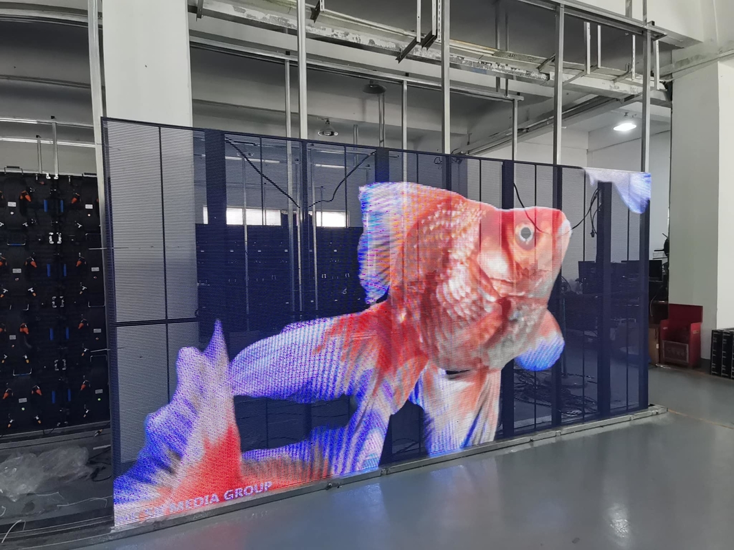 Διαφανές Διαφανές Led Video Wall P3.91 εσωτερικό Led Mesh Κεραμίδας Σημαιογραφία LED Screen