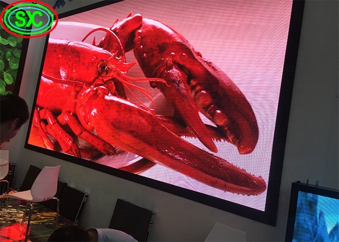 Εξωτερική πλήρως έγχρωμη οθόνη LED, ευέλικτη, υψηλής ευκρίνειας, αδιάβροχη και χωρίς καθυστέρηση