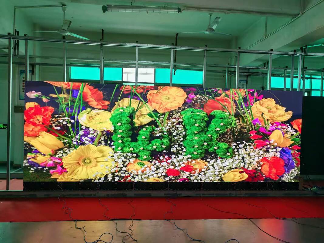 Οθόνη LED εσωτερικού χώρου p2.5 Full Color με συμπαγές μέγεθος ντουλαπιού και υψηλή πυκνότητα pixel για λεπτομερείς εσωτερικές οπτικές παρουσιάσεις