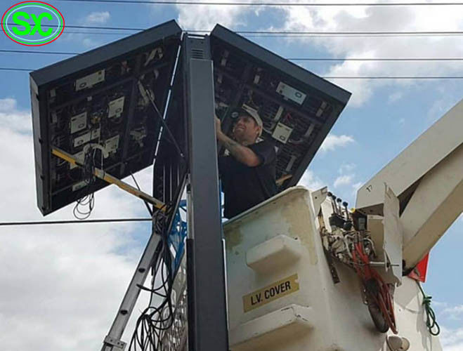 P2.5 τετραγωνική εξωτερική διαφήμιση Αδιάβροχη πλήρης χρωματική οθόνη HD LED αλουμινίου