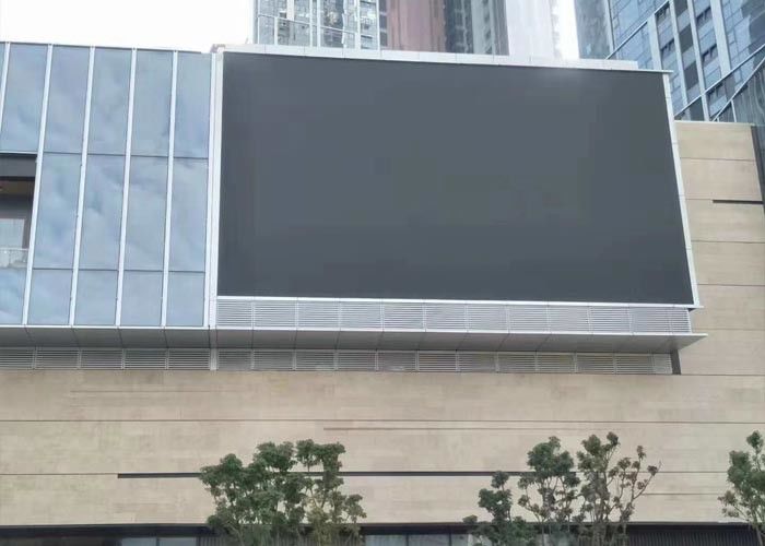 Εξωτερικό πλήρες χρώμα Μεγάλη φωτεινότητα Μεγάλη οθόνη LED P5 640*640mm Σταθερή διαφημιστική πινακίδα LED