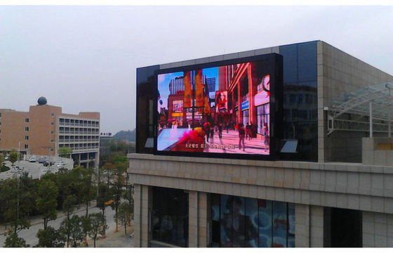 Καλή τιμή P20 οθόνη επίδειξης των υπαίθριων HD οδηγήσεων ΕΜΒΎΘΙΣΗΣ για το βίντεο, περισσότερο από χρόνος απασχόλησης 72hours σε απευθείας σύνδεση