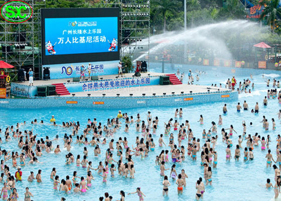 P10mm επίδειξη των RGB υπαίθριων οδηγήσεων με IP65 αδιάβροχο στη λίμνη IP65 νερού