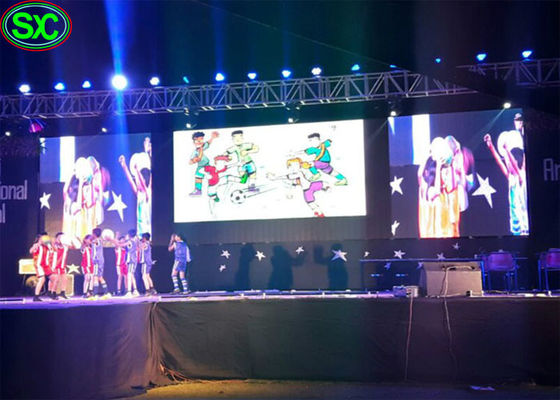 Η κινητή P8 επιτροπή επίδειξης ενοικίου υπαίθρια οδηγημένη διαφημιστική για το στάδιο γεγονότος παρουσιάζει