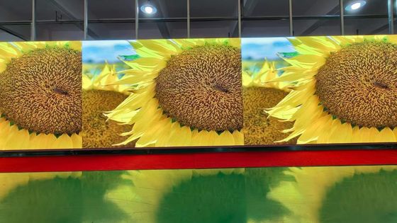 64x32 οθόνη P4 των οδηγήσεων συνήθειας SMD εσωτερική για τον αθλητισμό/που διαφημίζει, 256mm X128mm