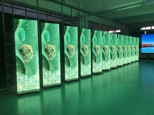 Δείκτης μεγέθους οθόνης 680x2000mm LED αφίσα με διαμόρφωση χρώματος 1R1G1B και μέγεθος μονάδας 320x160mm