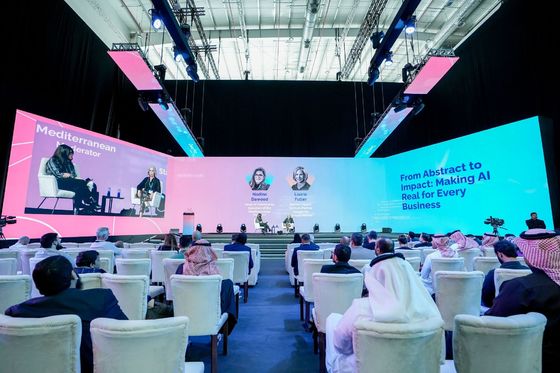 SMD2121 Τύπος λαμπτήρα Καλής διαστάσεως LED οθόνη με υλικό αλουμινίου και 640000dots/m2 πυκνότητα