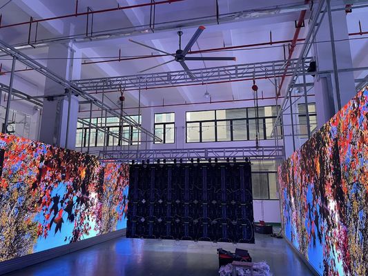 Καλή τιμή Εσωτερική οθόνη LED πλήρους χρώματος P4 HD Curved Video Wall 62500/m2 RGB 3 σε 1 24 μήνες Προσαρμοσμένο σχεδιασμό και ανταγωνιστικό σε απευθείας σύνδεση