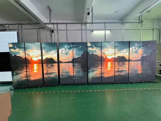 Καλή τιμή 680x2000mm οθόνη αφίσας LED με διαμόρφωση χρώματος 1R1G1B και ντουλάπι αλουμινίου σε απευθείας σύνδεση